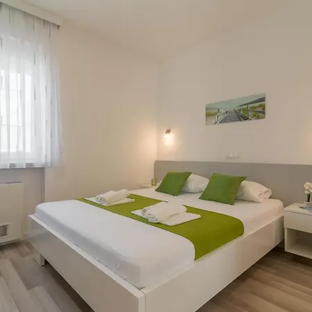 Sofija 4*