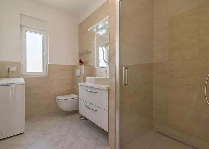 Gostinjska kuća Sofija 4*