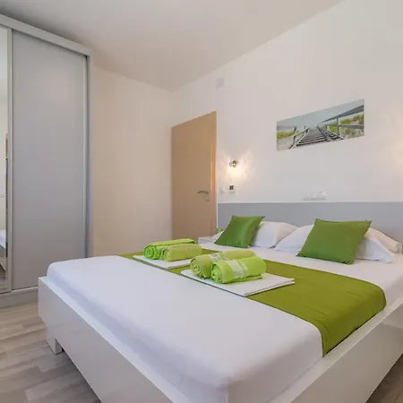 Sofija Zaton (Zadar)