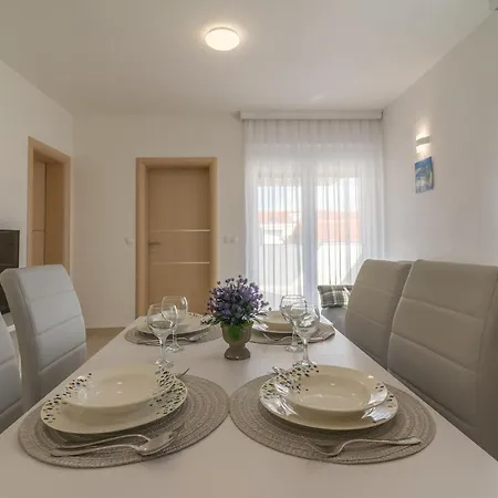 Guest house Sofija *